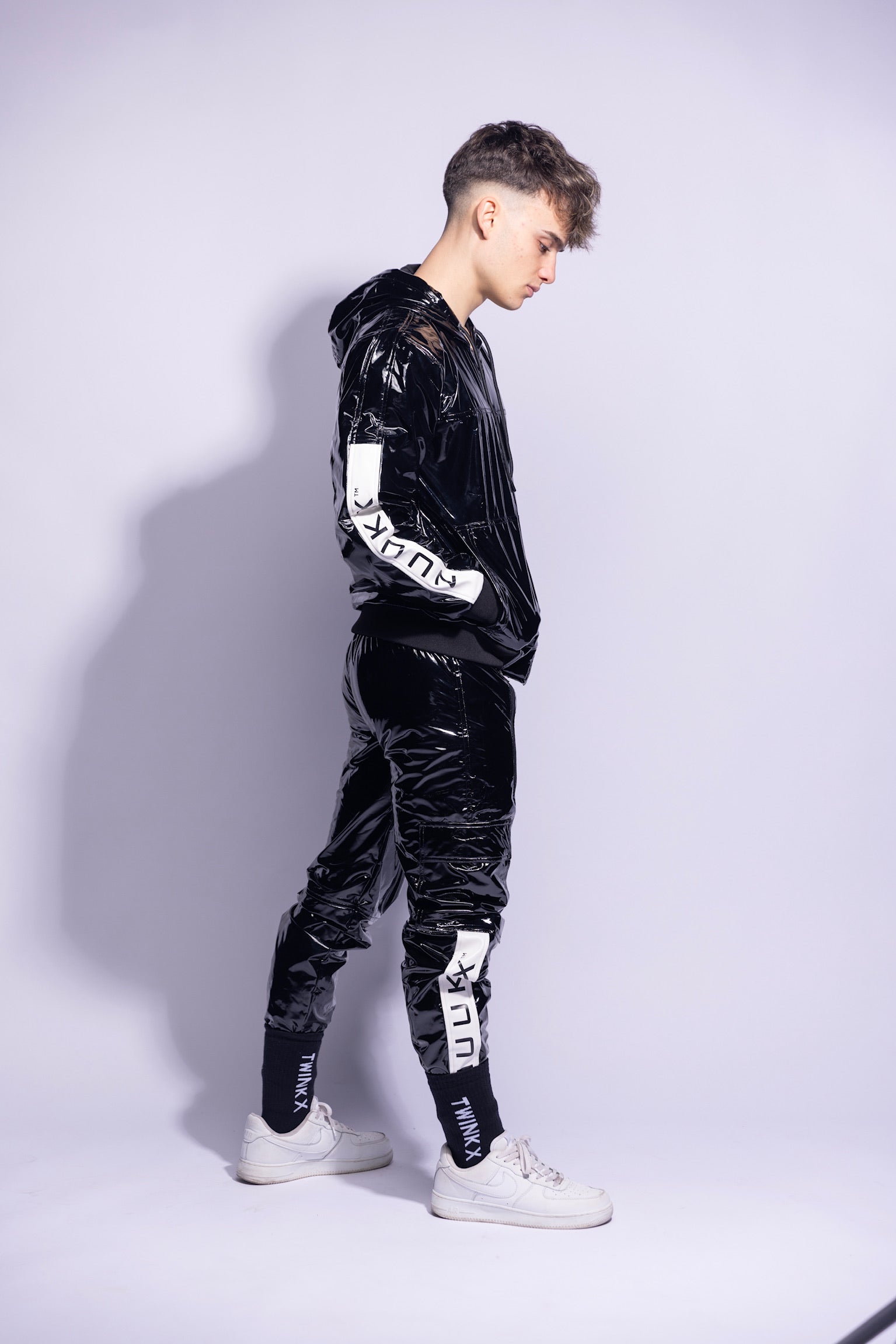 Y2050 set I black/white I PVC
