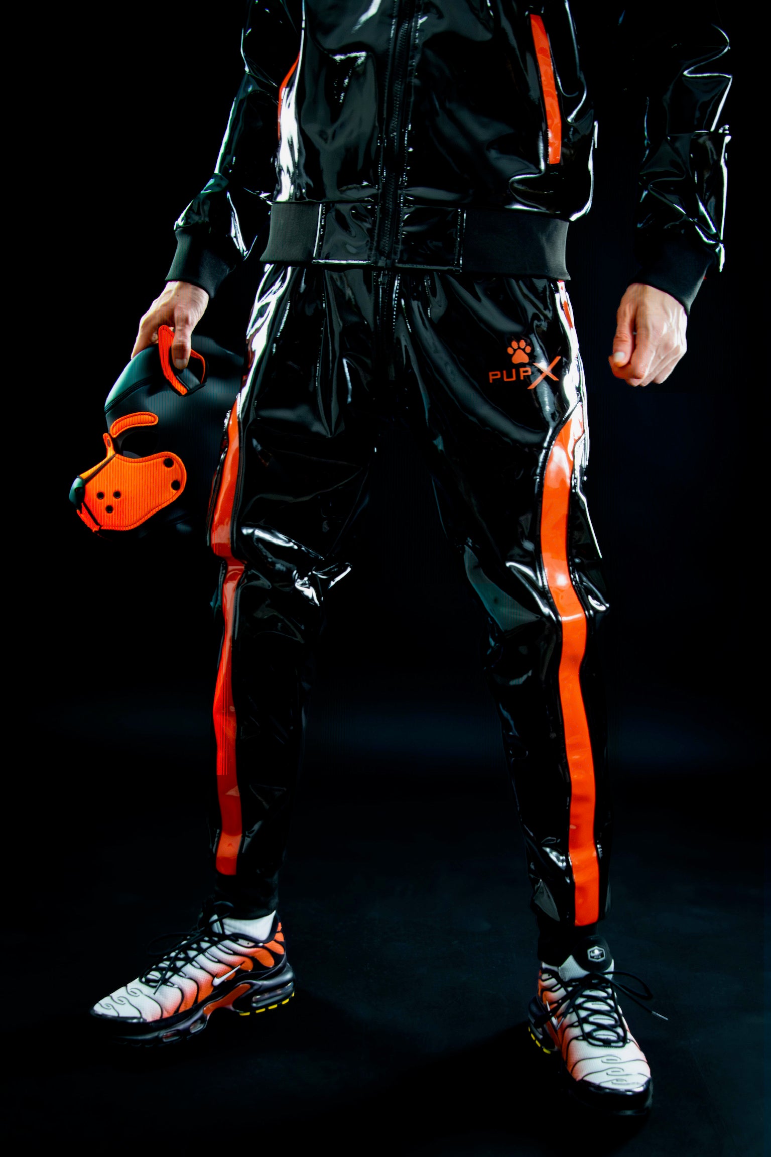 nuzzle pants I black/neon orange I pvc pro