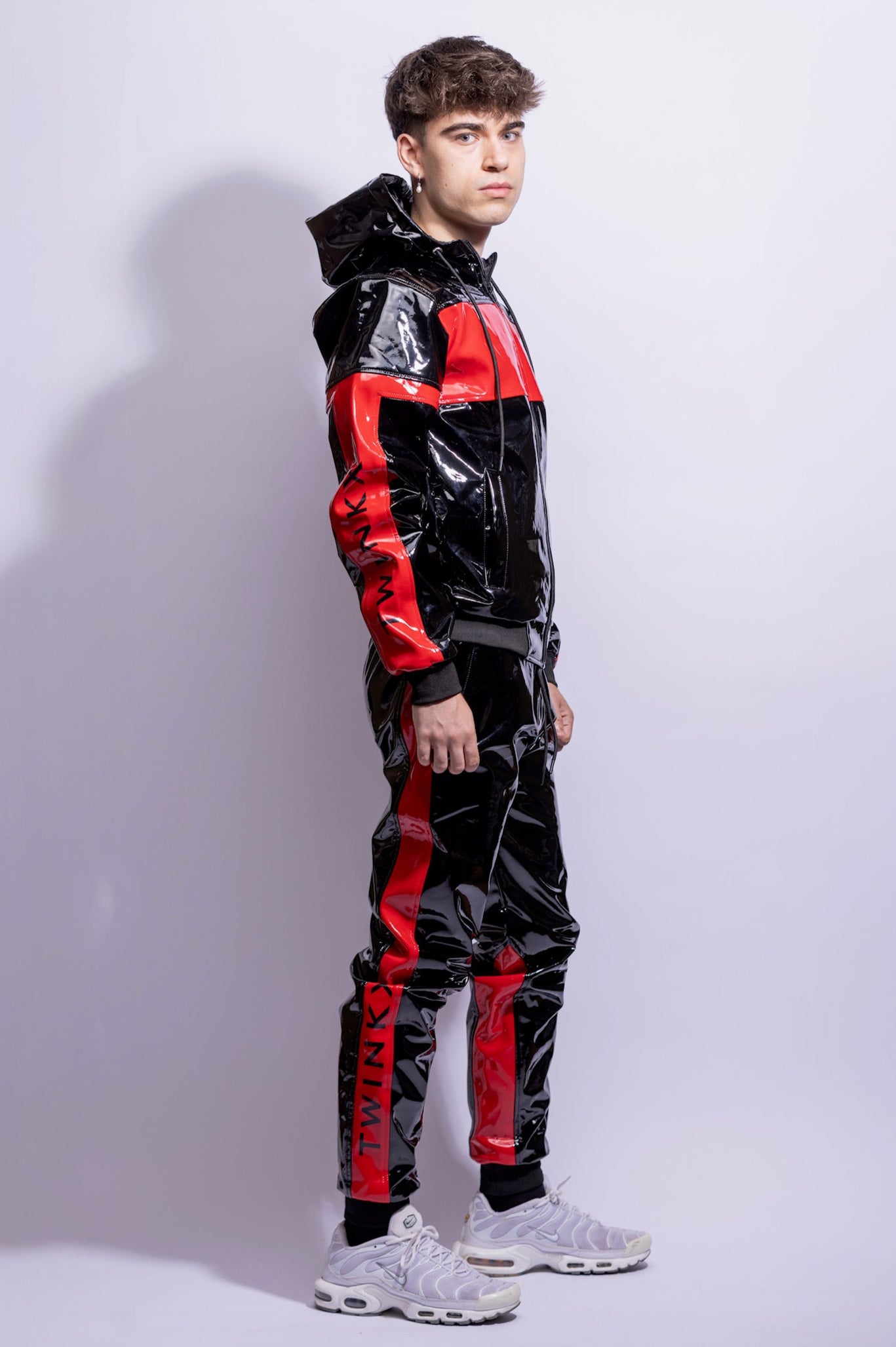 REACT SET I BLACK/RED I PVC PRO