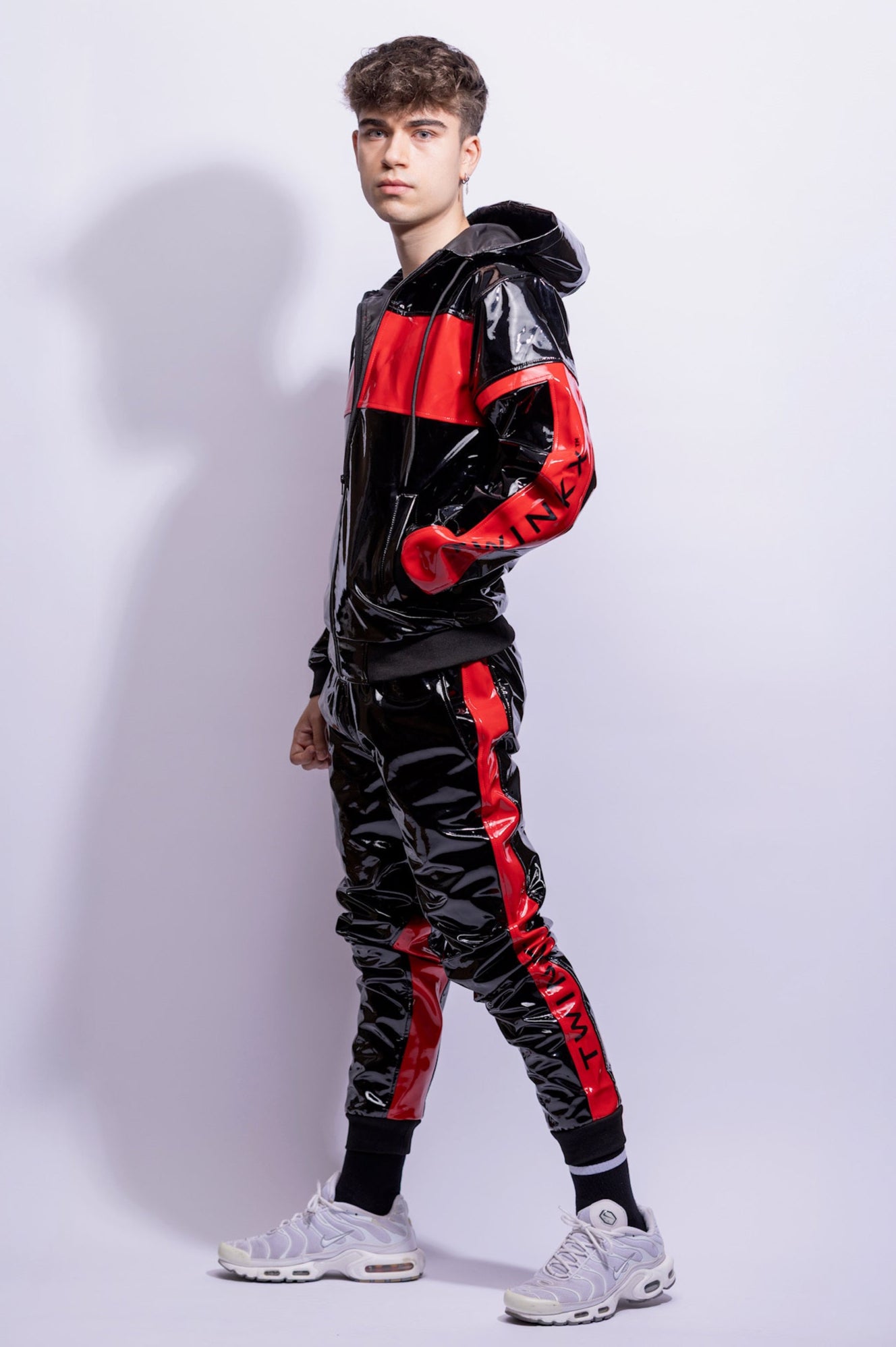 REACT SET I BLACK/RED I PVC PRO