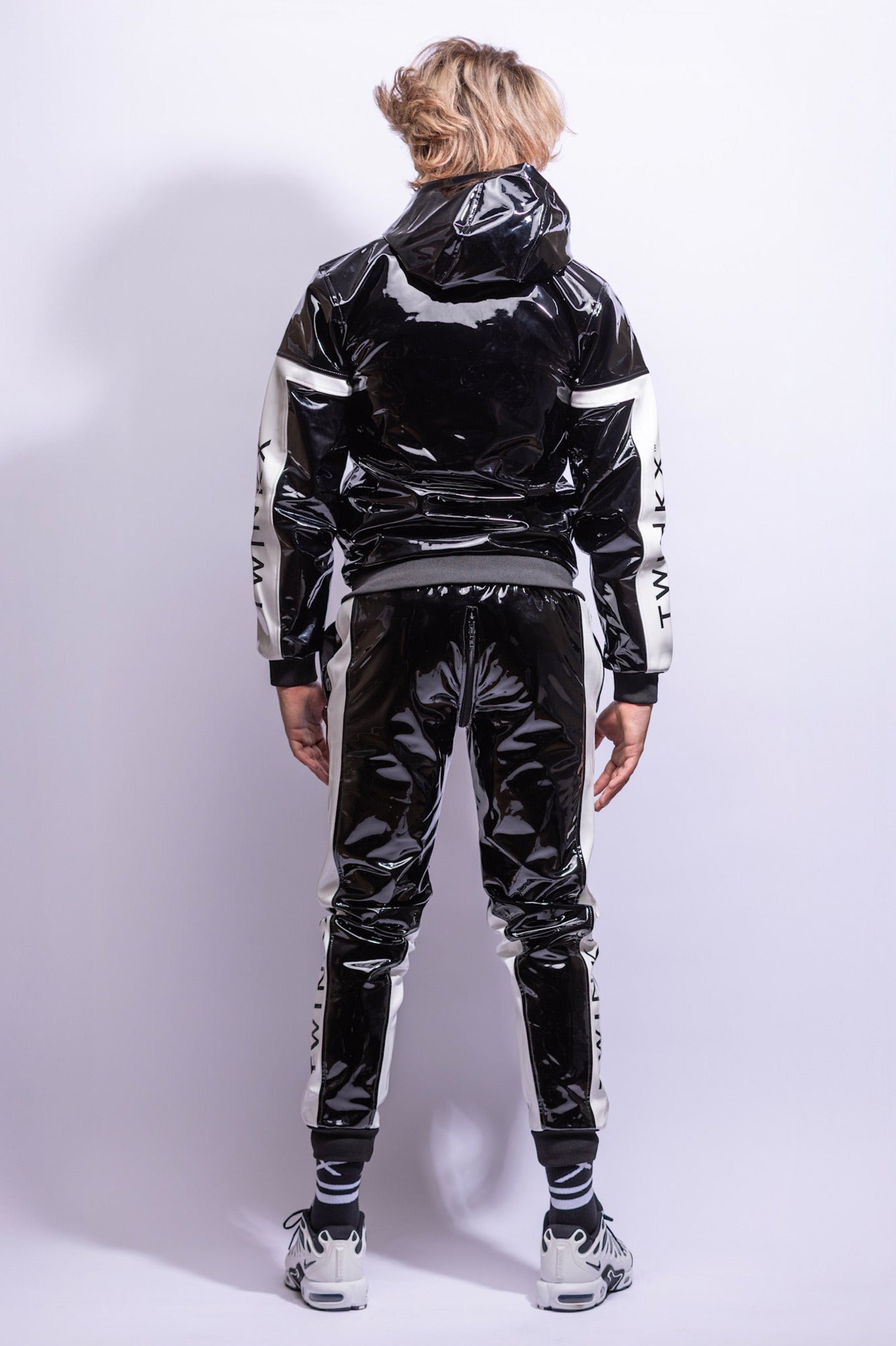 REACT SET I BLACK/WHITE I PVC PRO