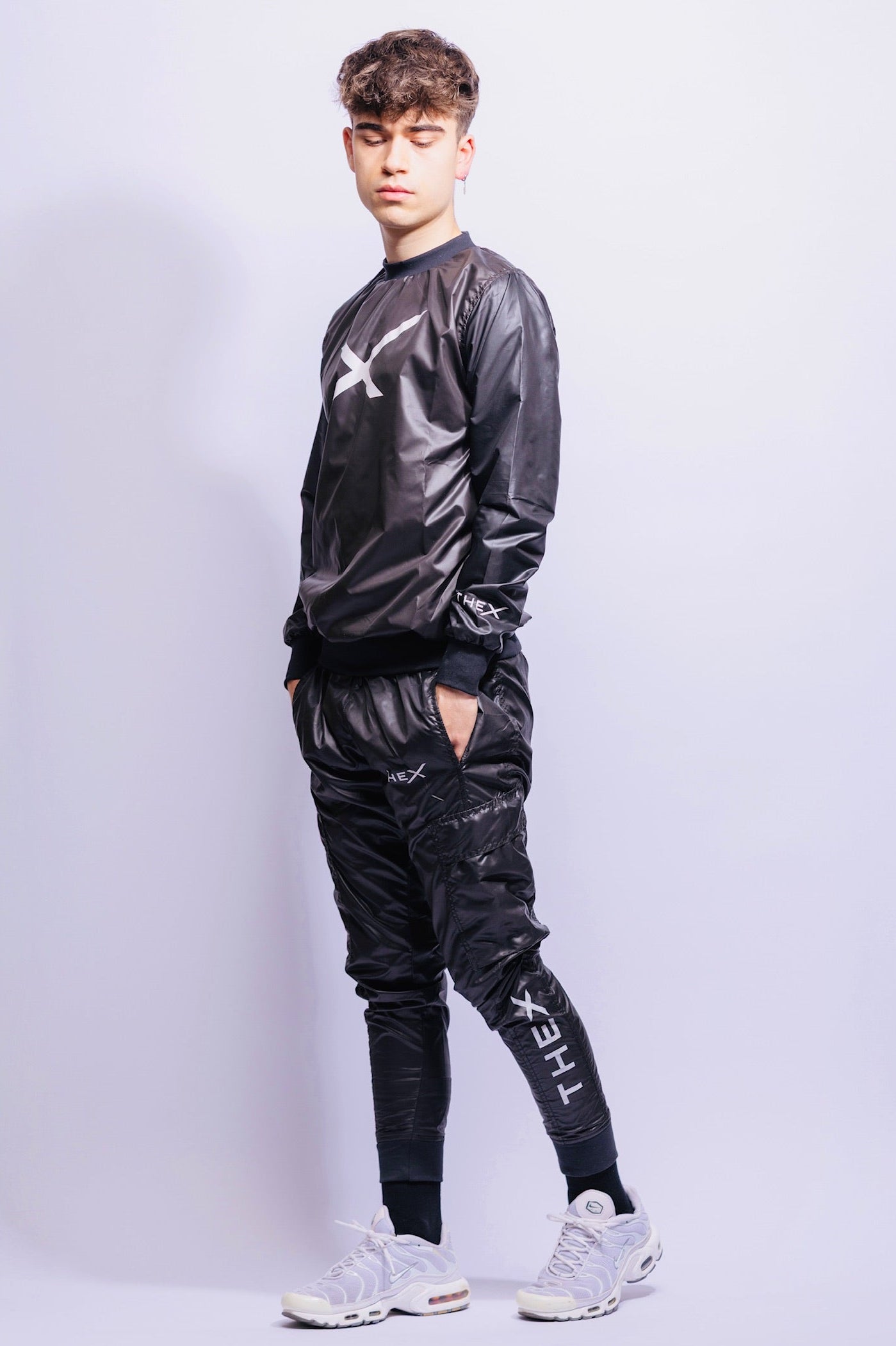 adonis pullover I black I nylon