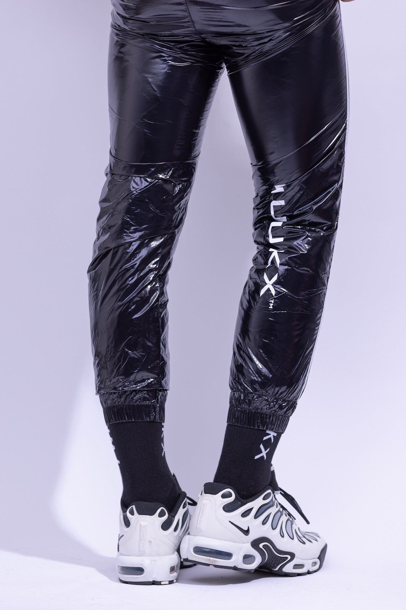 hero pants I black/white I nylon pro