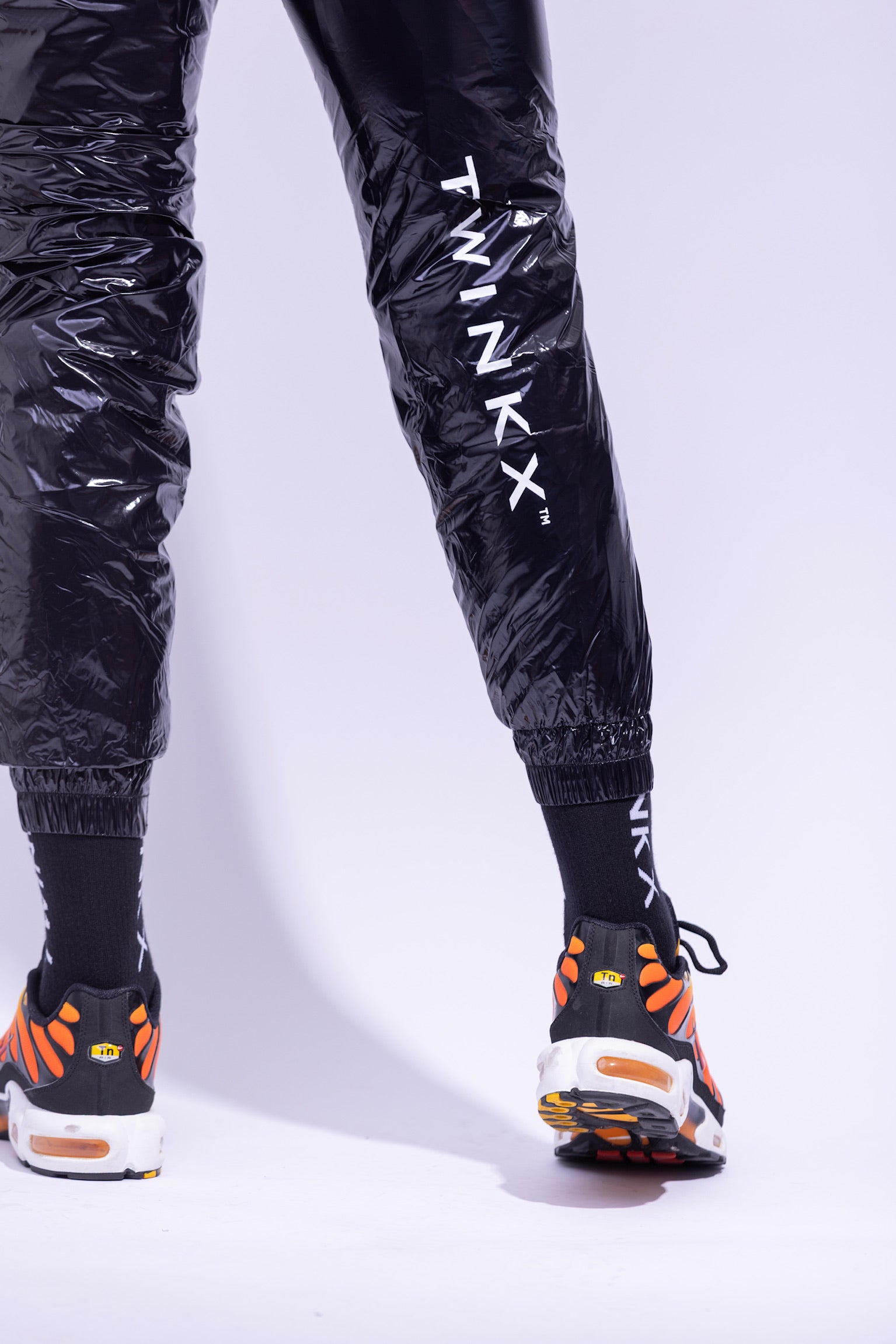 hero pants I black/white I nylon pro