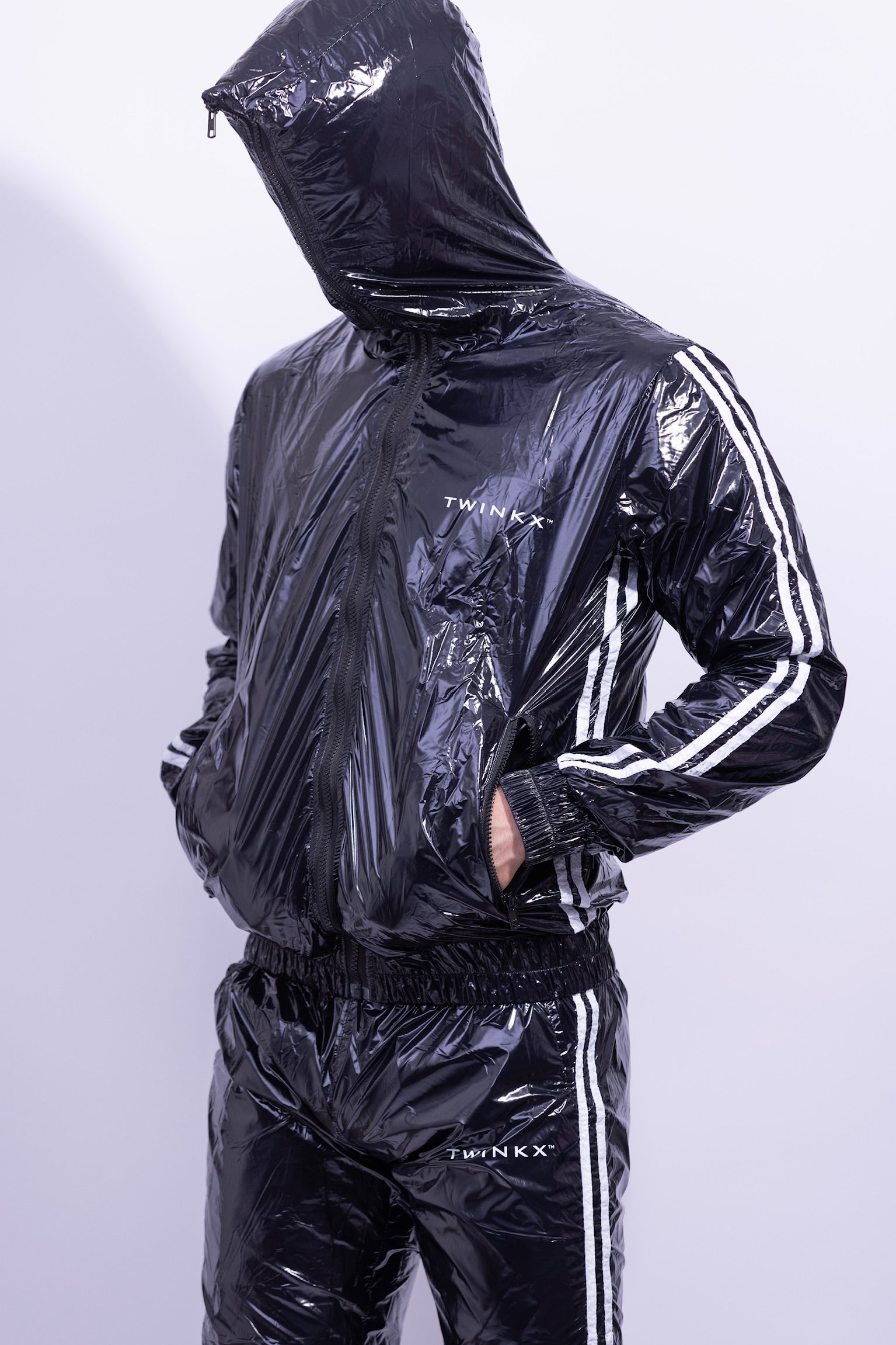 hero jacket I black/white I nylon pro