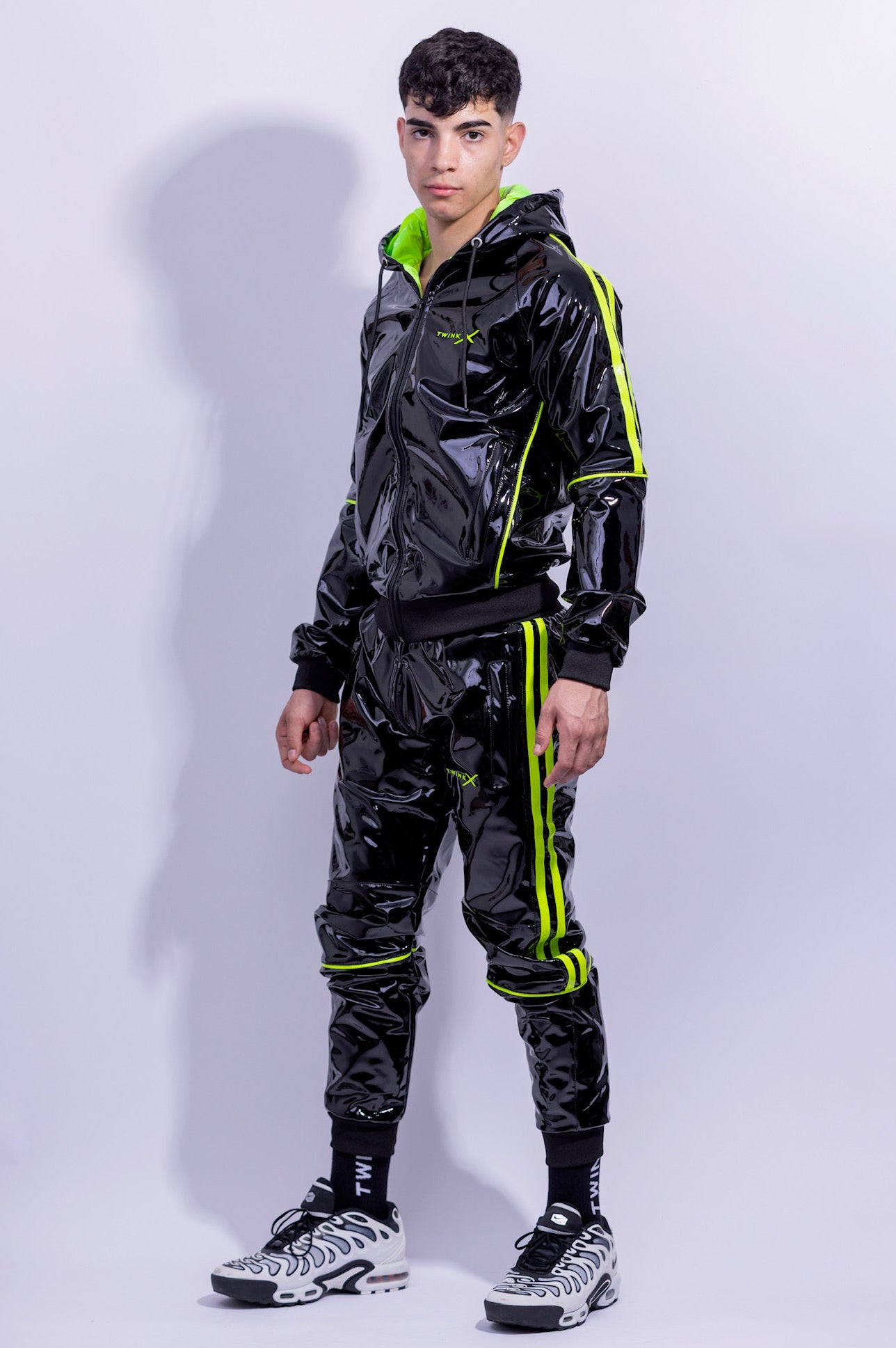 SUPERHERO SET I BLACK/NEON I PVC PRO