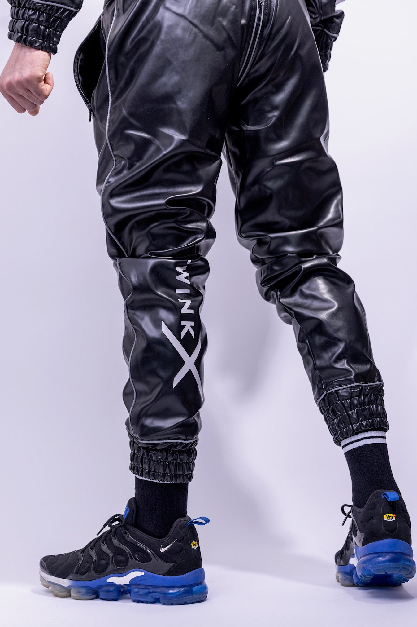 x frame pants I black/reflective I vegan leather
