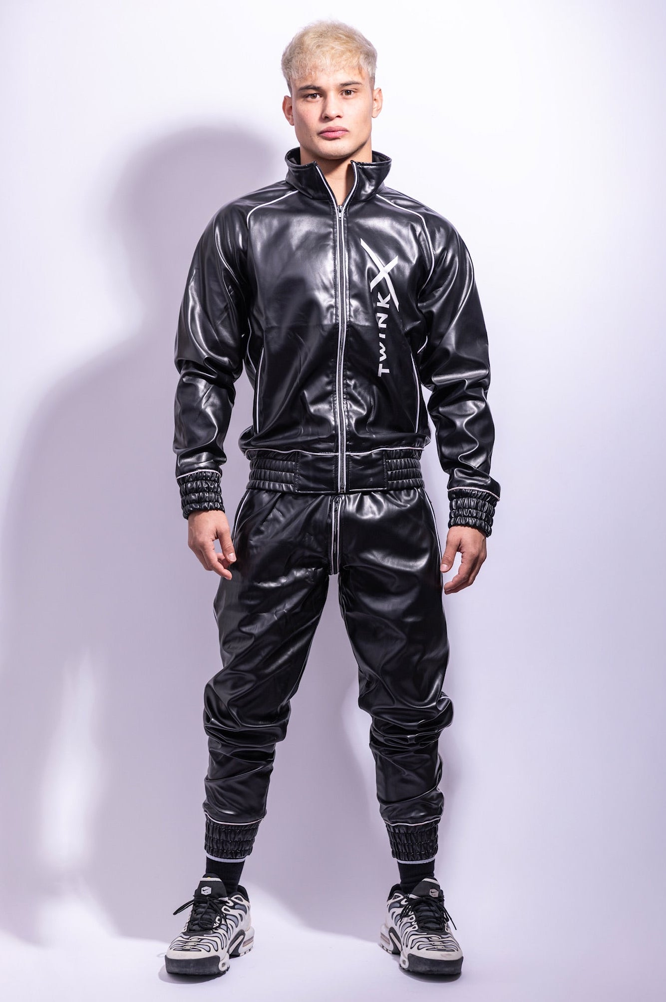 x frame jacket I black/white I vegan leather