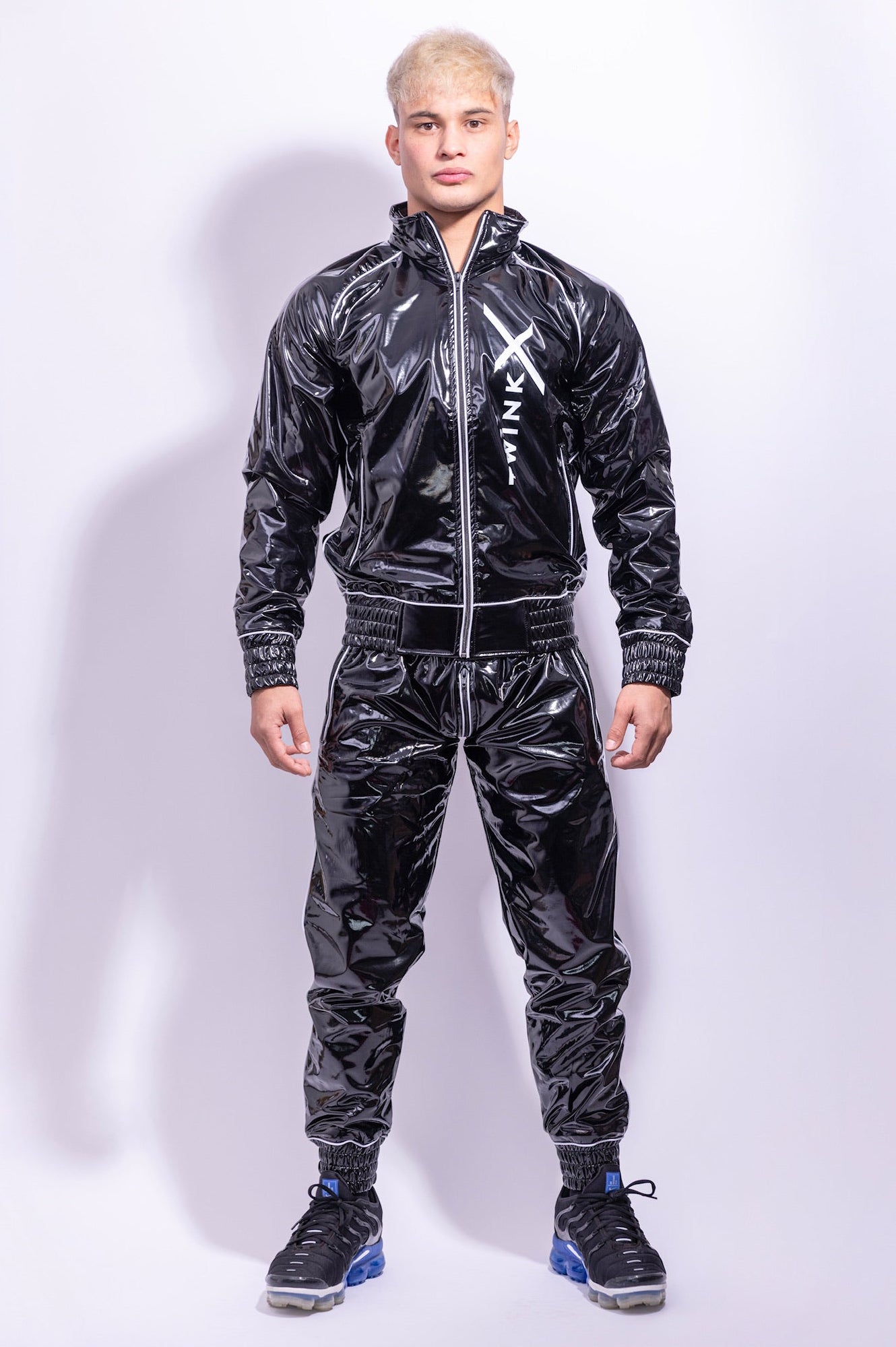 X FRAME SET I BLACK/WHITE I PVC