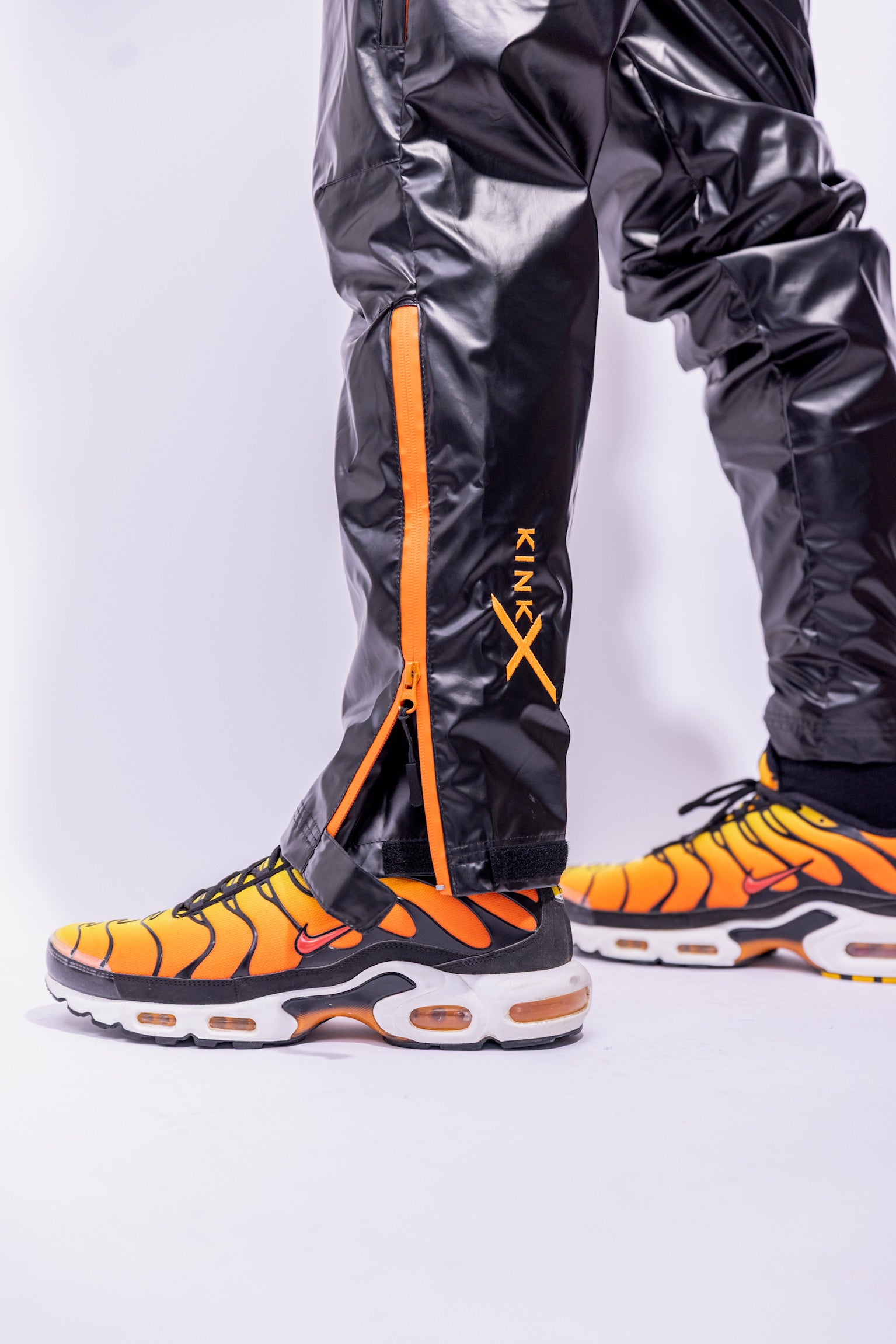 come.x.play fullsuit I iced black/neon orange I nylon pro