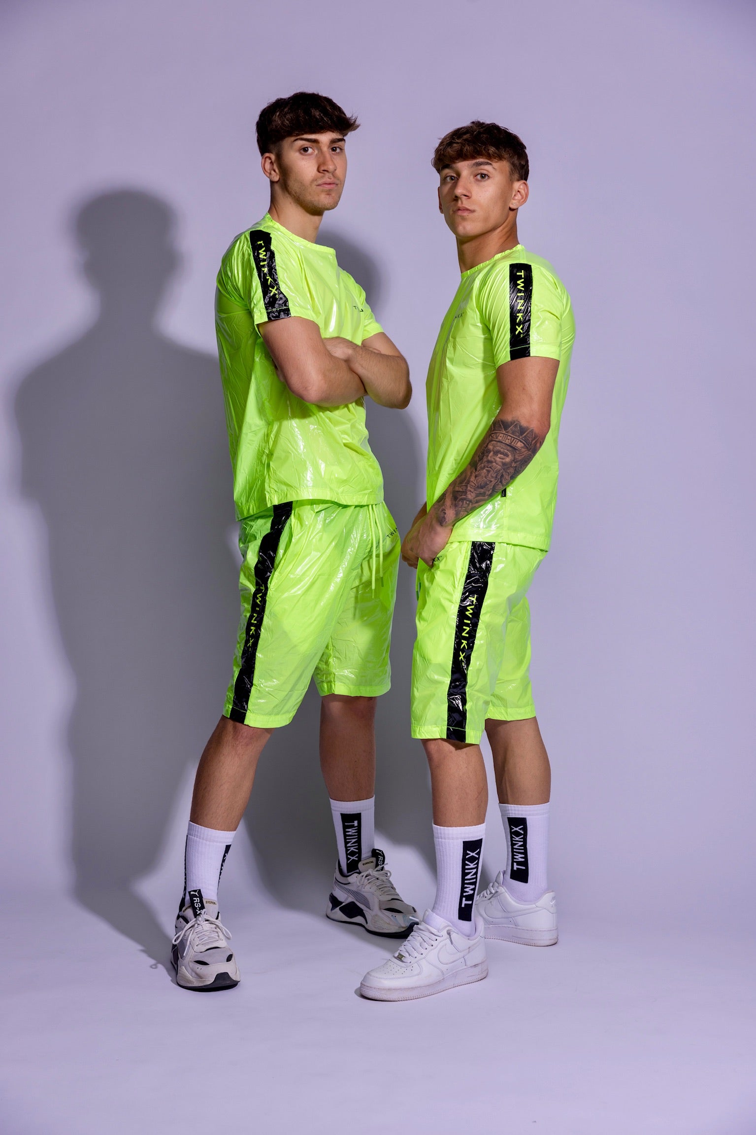 midnight t-shirt I neon ⛱️ beach I nylon PRO