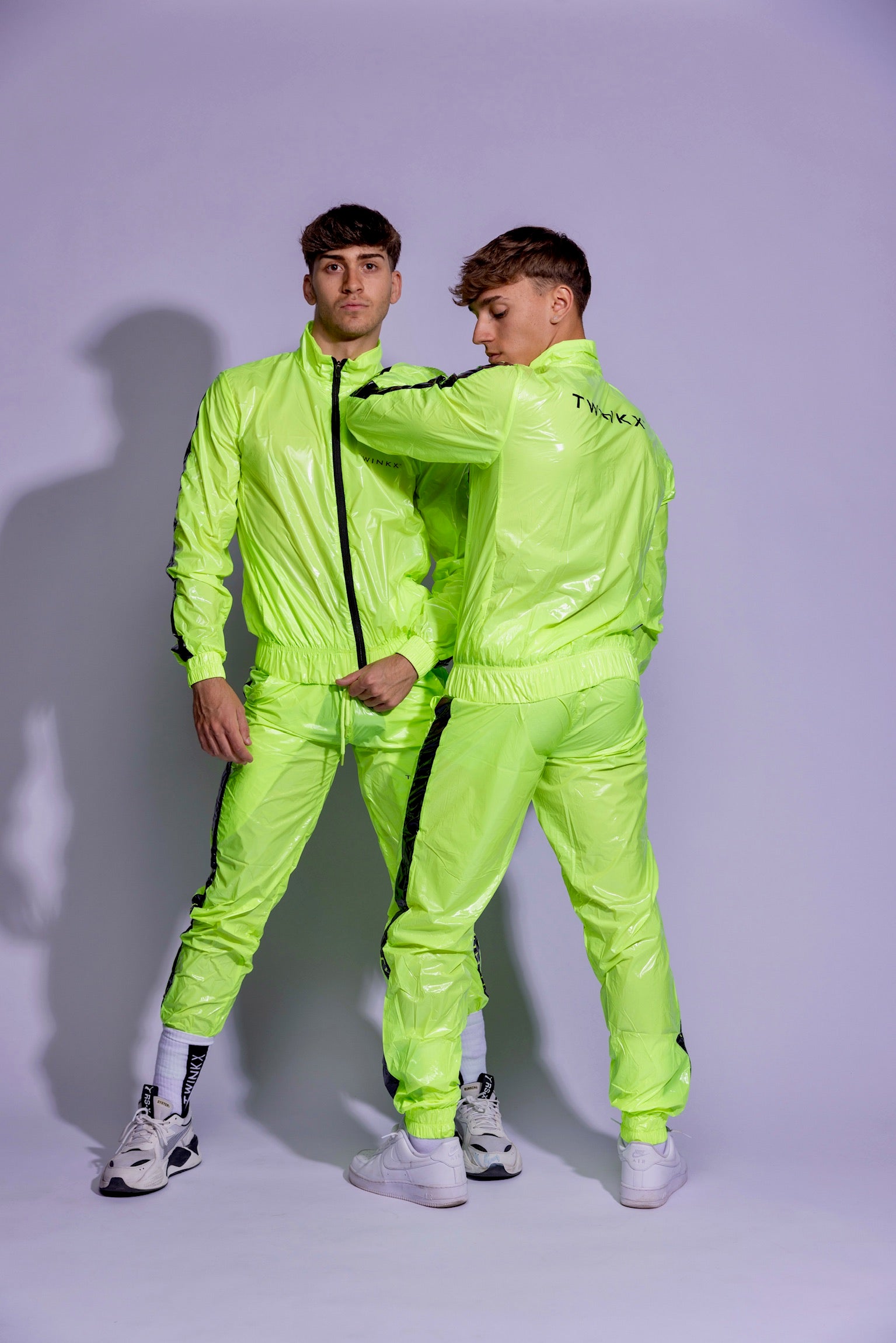 MIDNIGHT SET I NEON ⛱️ BEACH | NYLON PRO