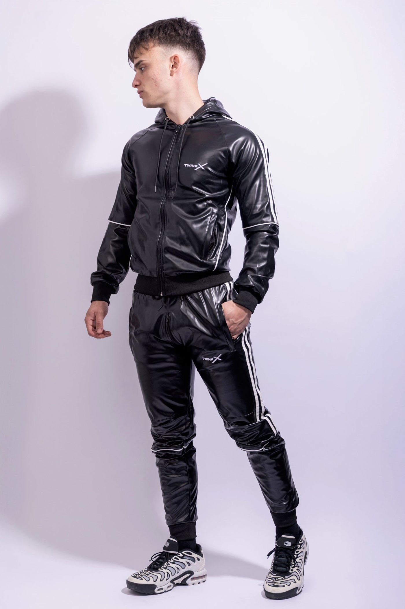 superhero pants I black/white I vegan leather