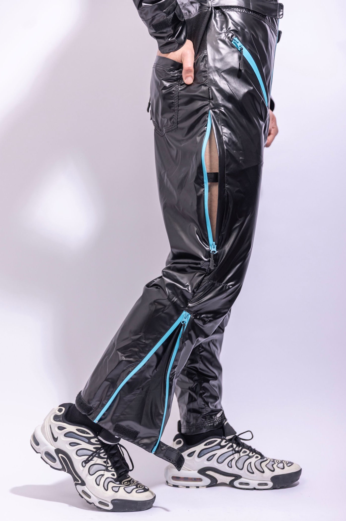 come.x.play fullsuit I iced black/neon blue I nylon pro