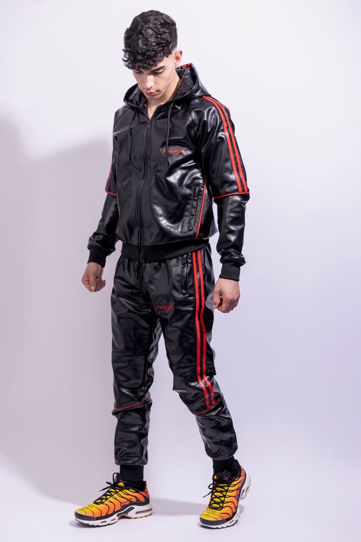 superhero pants I black/red I vegan leather