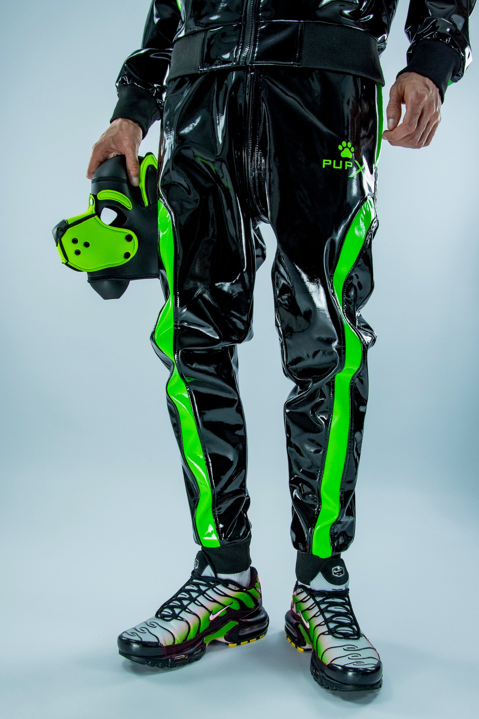 nuzzle pants I black/green I pvc pro