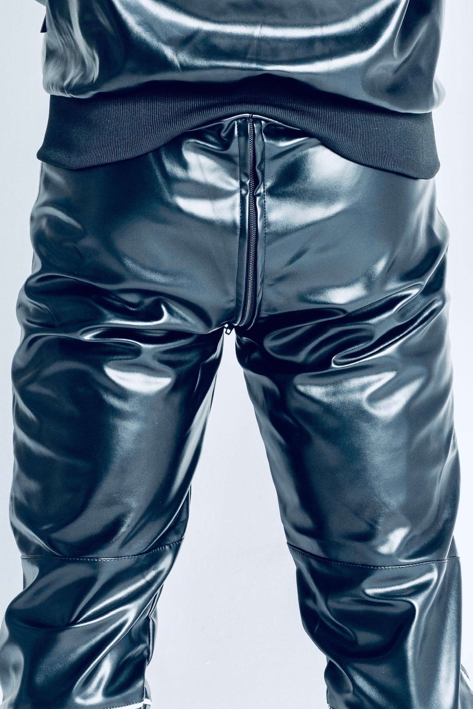 superhero pants I black/white I vegan leather