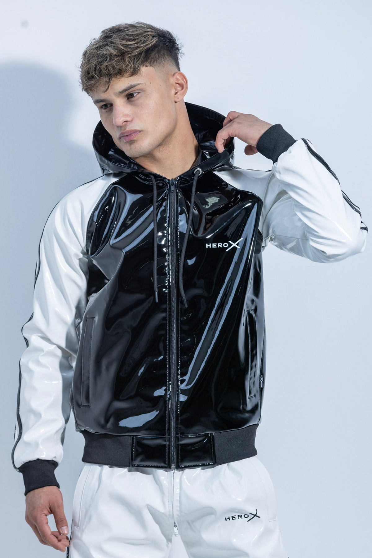 hero x jacket I black/white I pvc pro