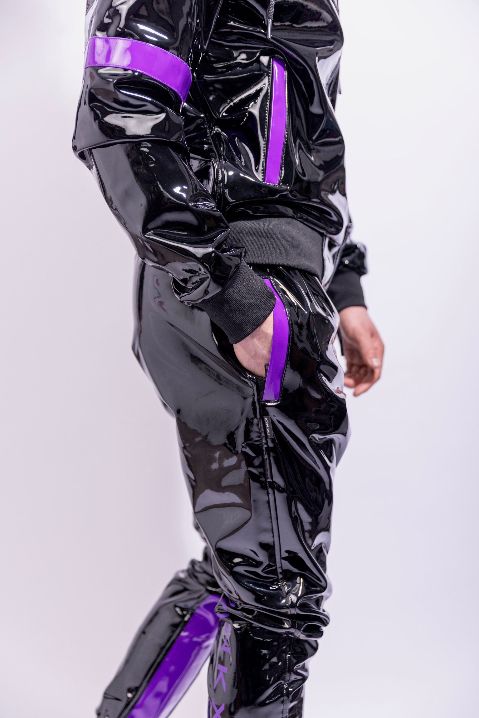 Datingstar Set Black Purple PVC PRO – Shiny PVC Dating Tracksuit
