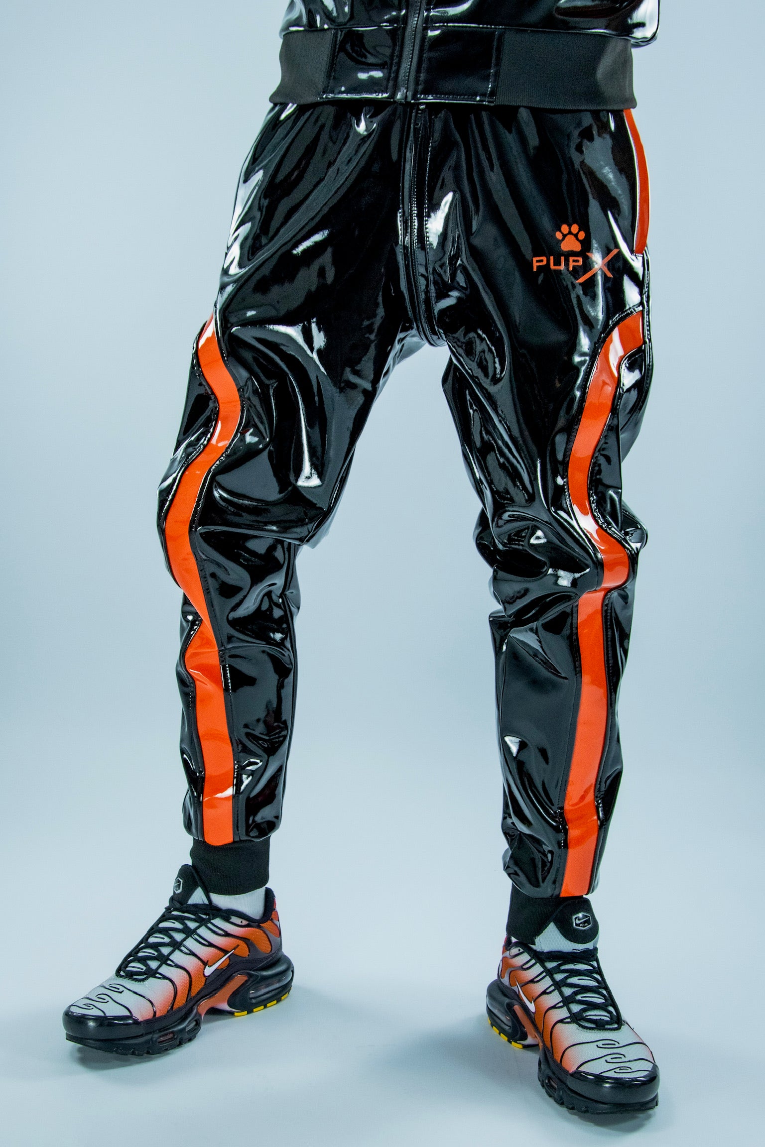 nuzzle pants I black/neon orange I pvc pro