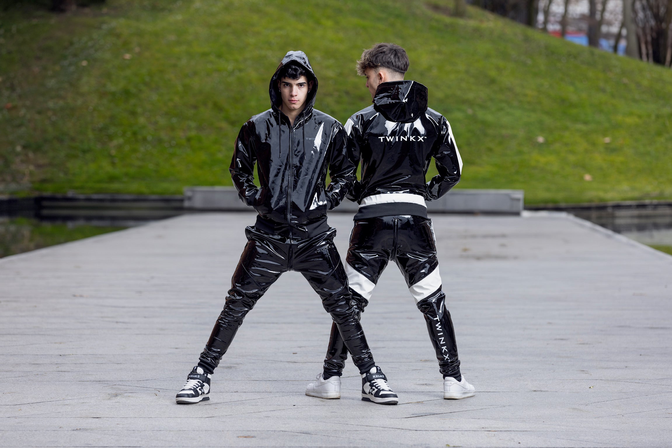 人気ブランドからコーディネートを探す TWINK-X Walking / Running Wear