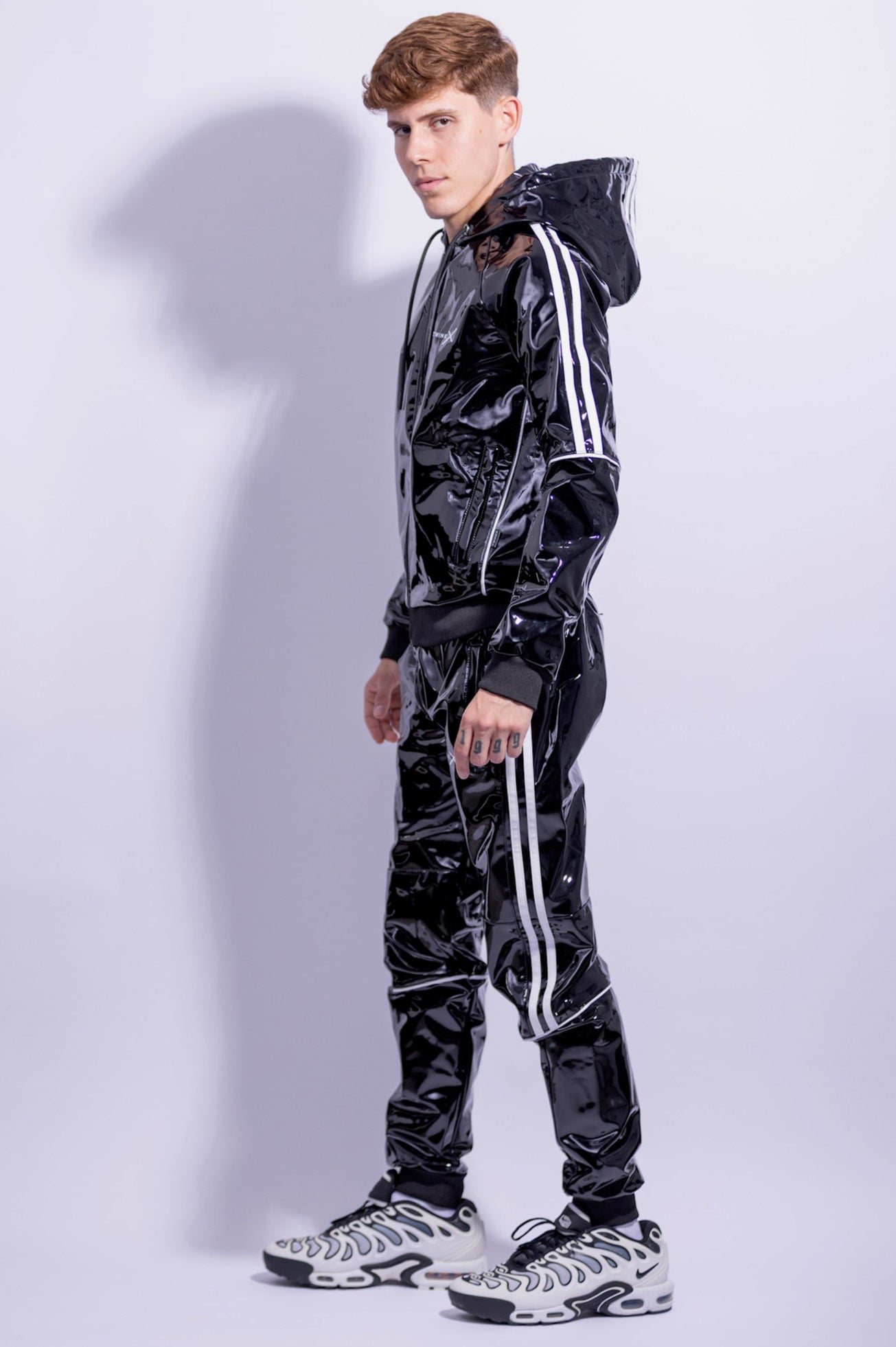 SUPERHERO SET I BLACK/WHITE I PVC PRO