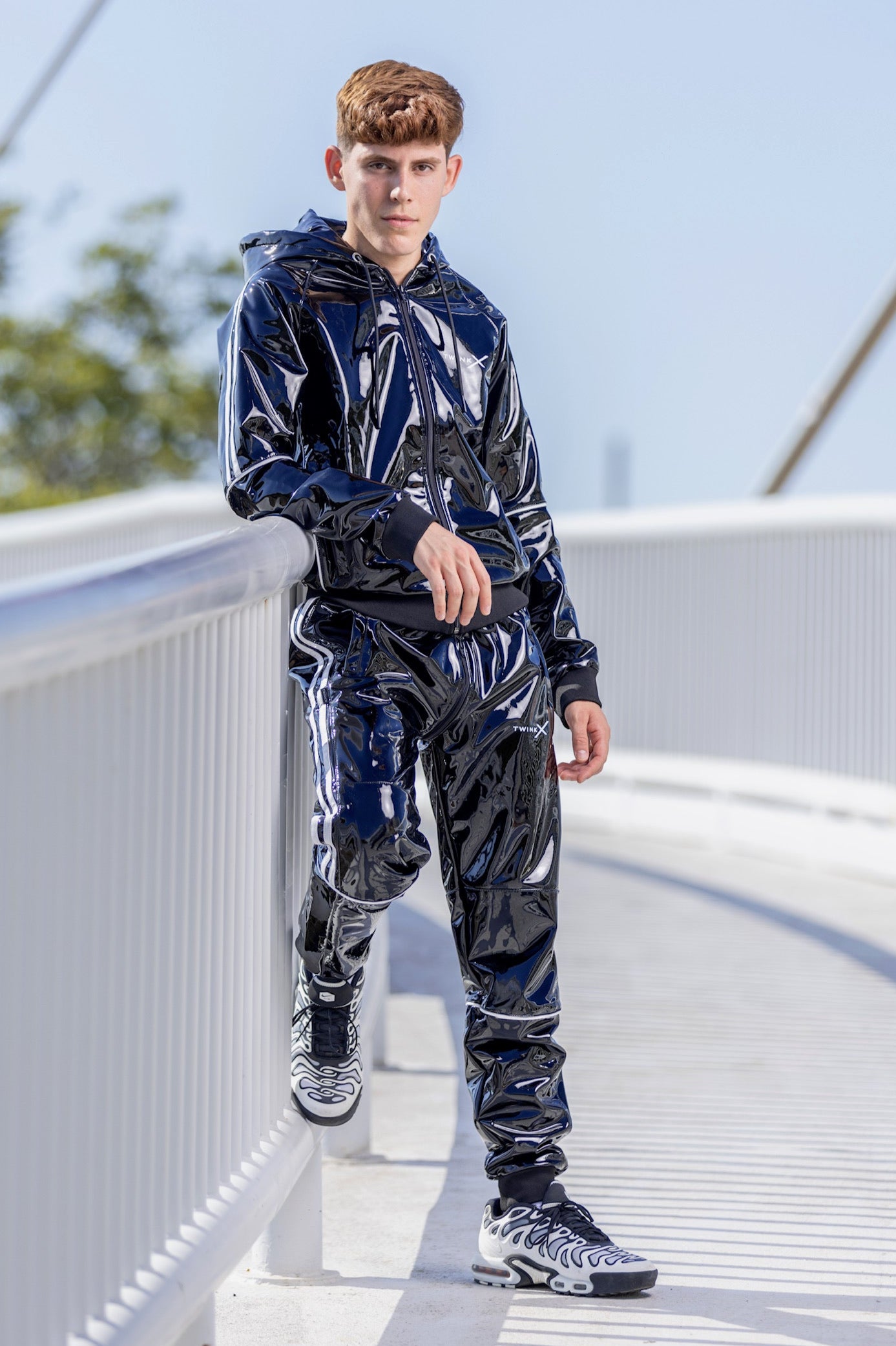 SUPERHERO SET I BLACK/WHITE I PVC PRO
