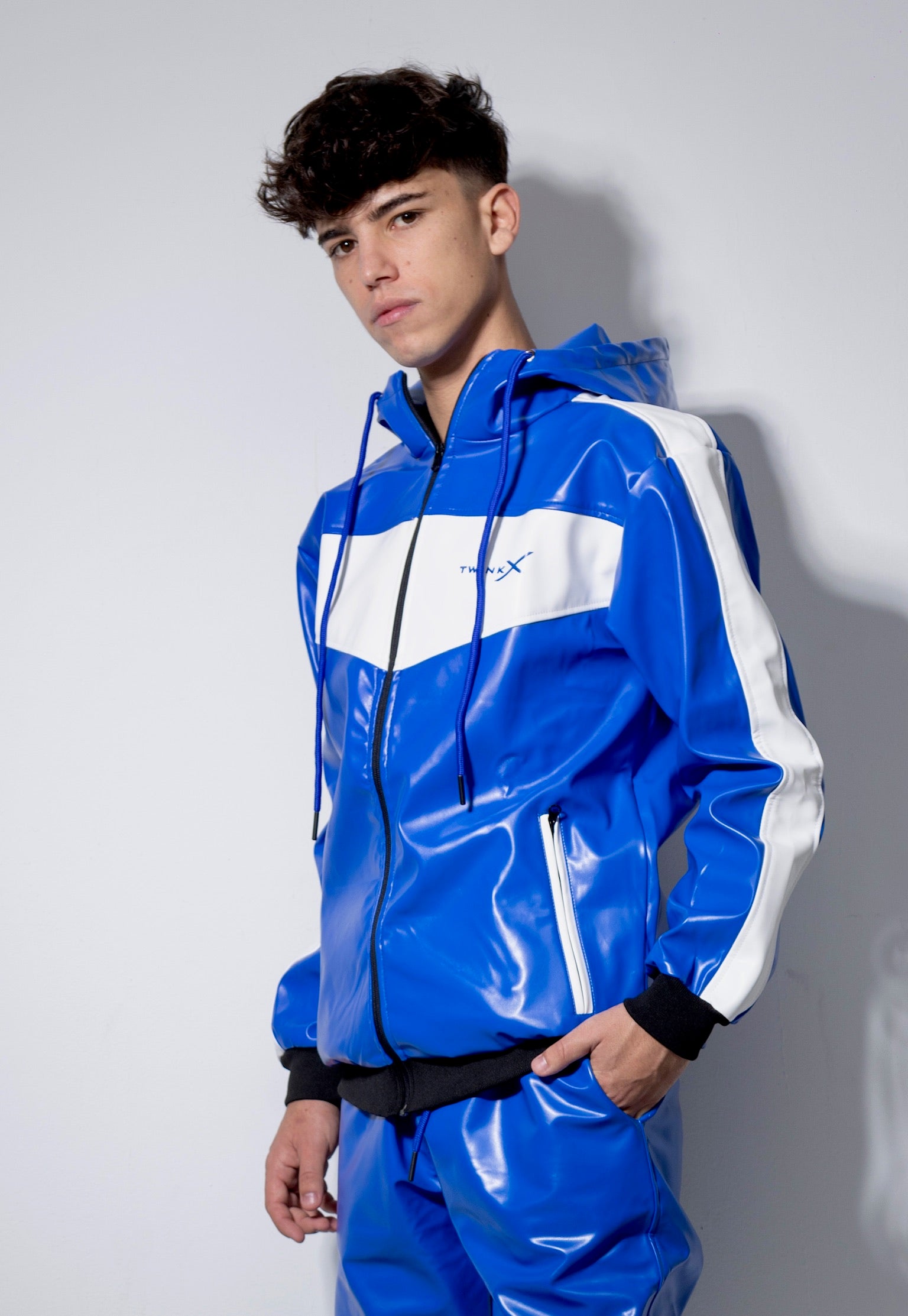 elite x day jacket I blue/white I vegan leather