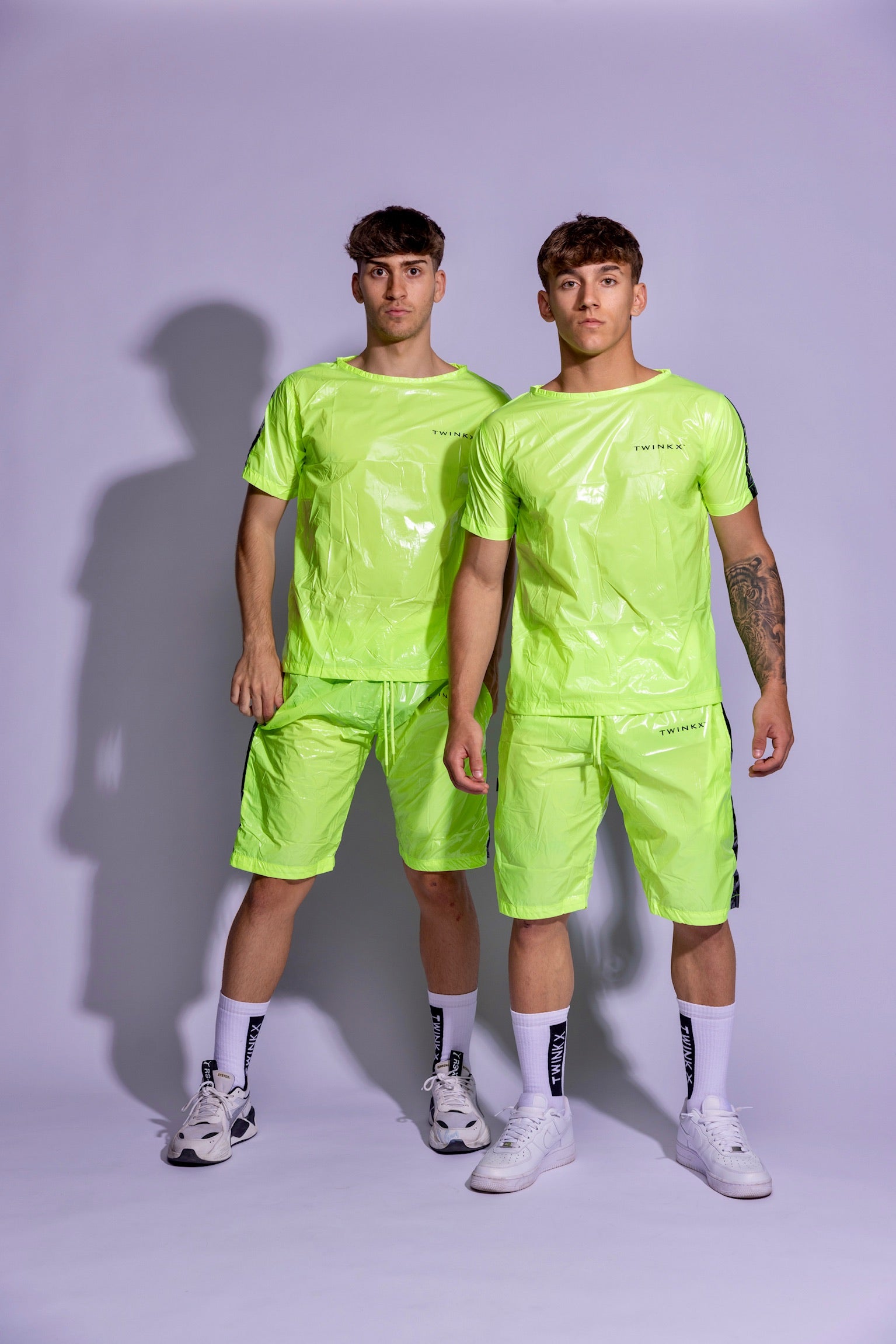 midnight t-shirt I neon ⛱️ beach I nylon